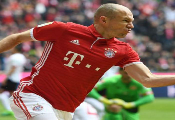 Pemain Bayern Robben dan Thiago Absen Karena Cedera